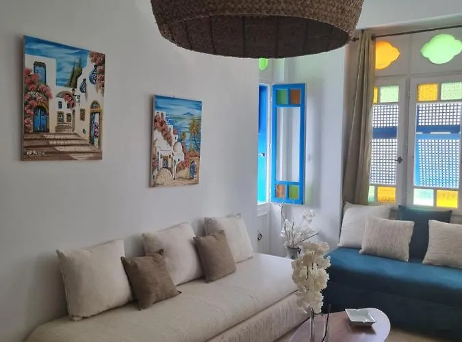 Cosy 1Bdr, With A Terasse In Heart Of Sidibou