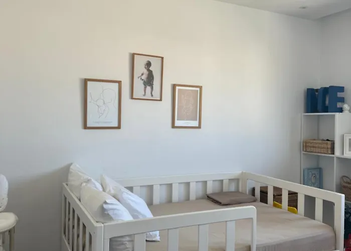 High Standing Villa Floor Close To The Airport With Shuttle